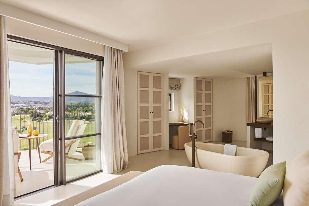La Zambra Hotel By Hyatt Mijas Chambre photo